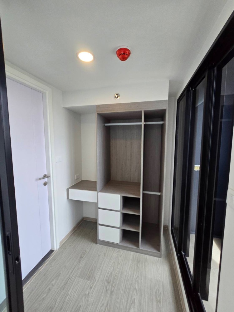 ขายคอนโดเสรีไทย-นิด้า : DuPlex ห้องใหม่ๆ ใกล้รถไฟฟ้าสถานีอินเตอร์เชนจ์ ลำสาลี เชื่อมต่อรถไฟฟ้า 3 สาย ทั้งสายสีส้ม สีเหลือง และ สีน้ำตาล ใกล้ทางด่วนวงแหวนกาญจนาฯ, มอเตอร์เวย์ และ ท่าเรือวัดศรีบุญเรือง