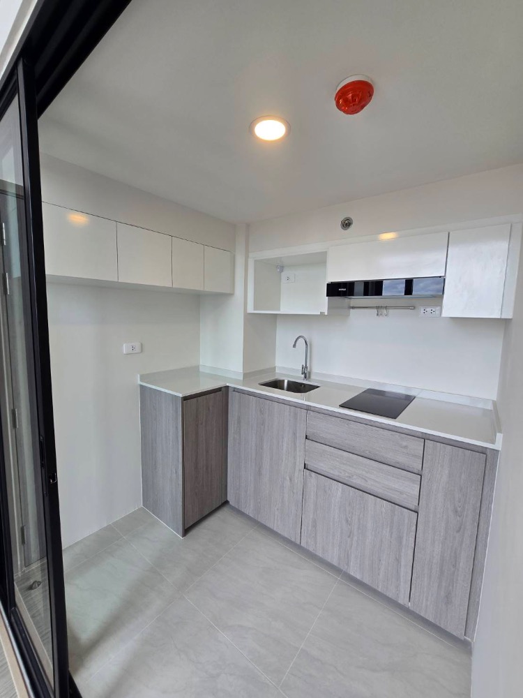 ขายคอนโดเสรีไทย-นิด้า : DuPlex ห้องใหม่ๆ ใกล้รถไฟฟ้าสถานีอินเตอร์เชนจ์ ลำสาลี เชื่อมต่อรถไฟฟ้า 3 สาย ทั้งสายสีส้ม สีเหลือง และ สีน้ำตาล ใกล้ทางด่วนวงแหวนกาญจนาฯ, มอเตอร์เวย์ และ ท่าเรือวัดศรีบุญเรือง