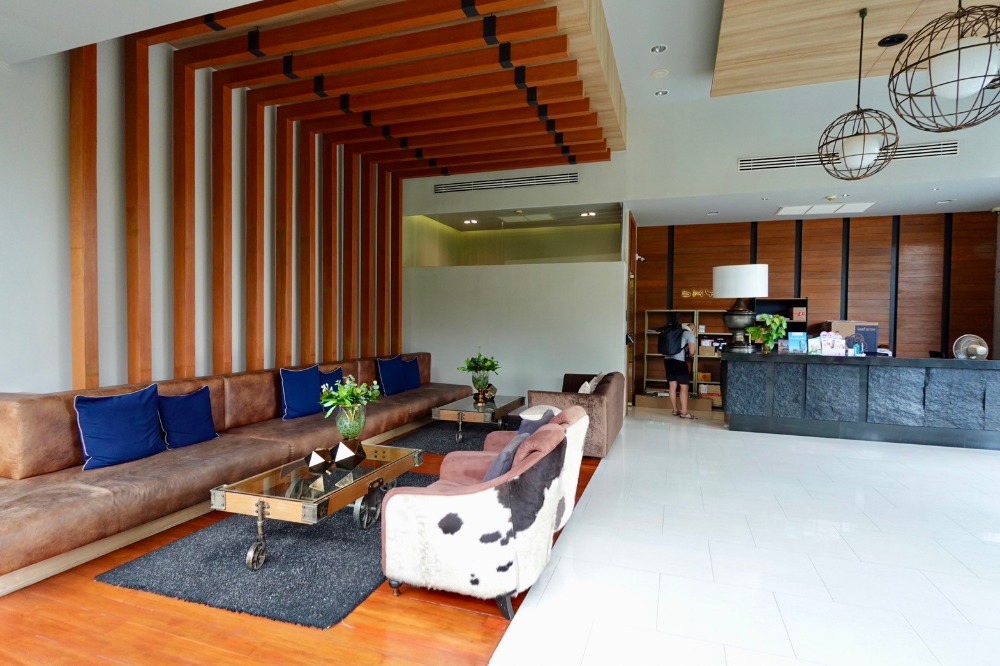 For RentCondoSukhumvit, Asoke, Thonglor : 🎯For rent IDEO MORPH 38 😻Pet-friendly condo 😻Duplex condo IDEO MORPH 38, size 33.6 sq m, high ceiling, fully furnished, ready to move in, common area has a swimming pool, fitness room, convenient location in the heart of the city, Sukhumvit 38, near BTS T