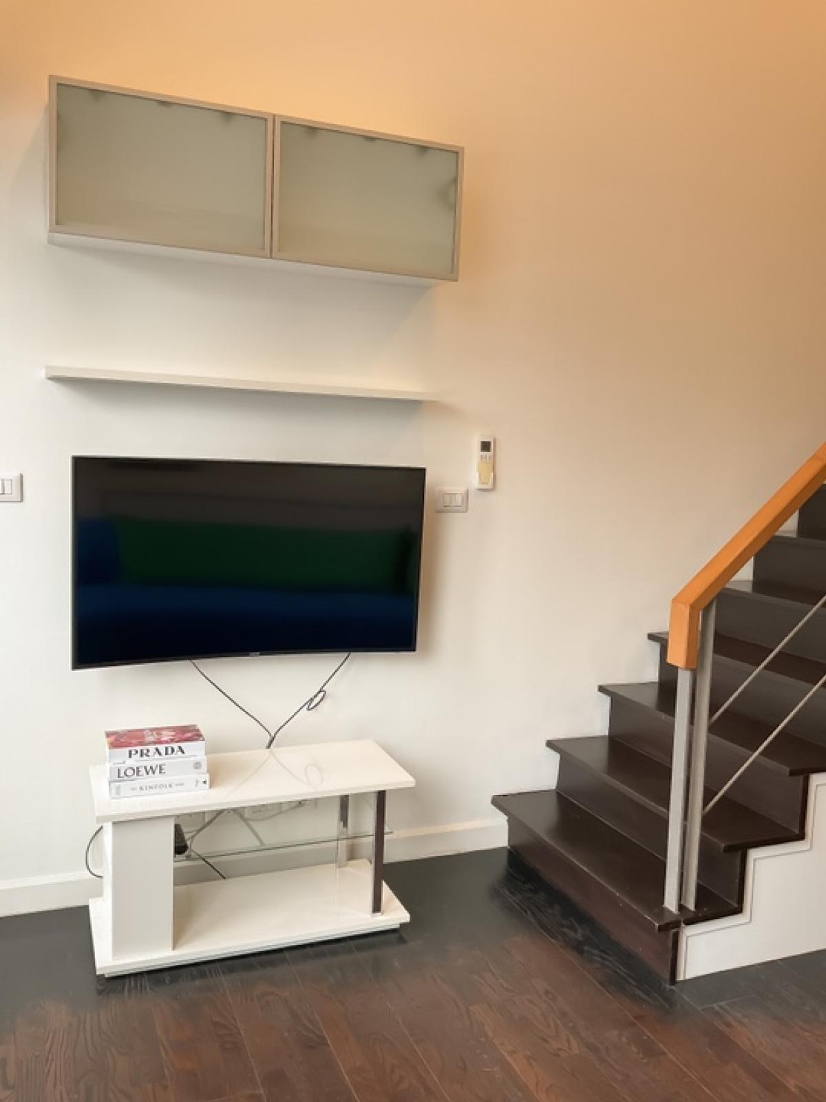 For RentCondoSukhumvit, Asoke, Thonglor : 🎯For rent IDEO MORPH 38 😻Pet-friendly condo 😻Duplex condo IDEO MORPH 38, size 33.6 sq m, high ceiling, fully furnished, ready to move in, common area has a swimming pool, fitness room, convenient location in the heart of the city, Sukhumvit 38, near BTS T