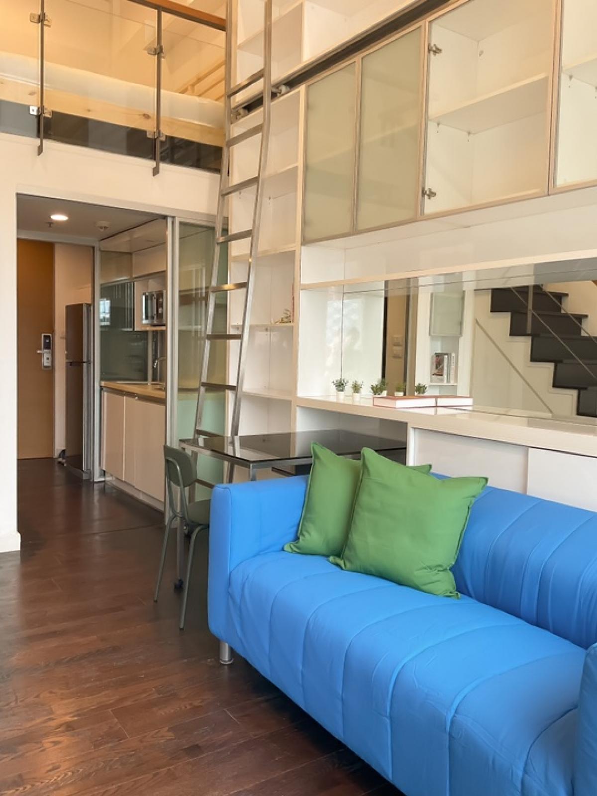 For RentCondoSukhumvit, Asoke, Thonglor : 🎯For rent IDEO MORPH 38 😻Pet-friendly condo 😻Duplex condo IDEO MORPH 38, size 33.6 sq m, high ceiling, fully furnished, ready to move in, common area has a swimming pool, fitness room, convenient location in the heart of the city, Sukhumvit 38, near BTS T