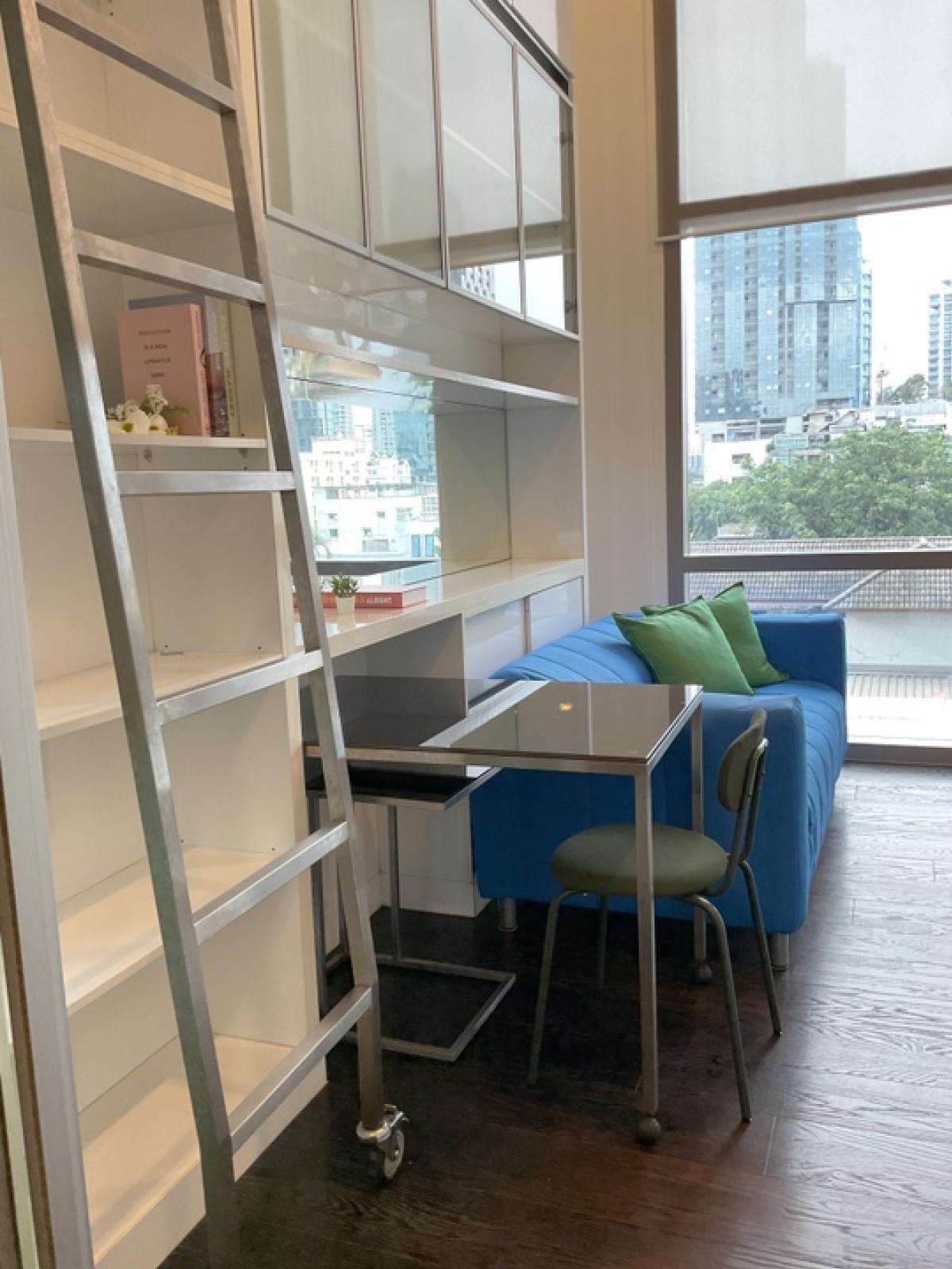 For RentCondoSukhumvit, Asoke, Thonglor : 🎯For rent IDEO MORPH 38 😻Pet-friendly condo 😻Duplex condo IDEO MORPH 38, size 33.6 sq m, high ceiling, fully furnished, ready to move in, common area has a swimming pool, fitness room, convenient location in the heart of the city, Sukhumvit 38, near BTS T