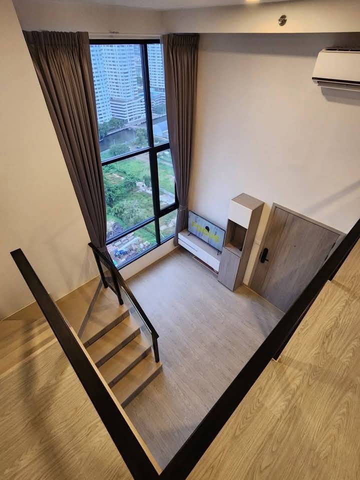 For RentCondoSeri Thai, Ramkhamhaeng Nida : Unfurnished room for rent, Near the Lamsalee Interchange BTS Station, connecting to 3 BTS lines: Orange, Yellow and Brown. Near the Kanchanaphisek Ring Road, Motorway