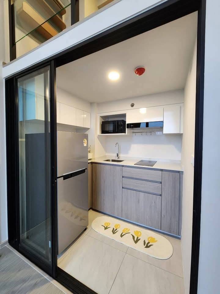 For RentCondoSeri Thai, Ramkhamhaeng Nida : Unfurnished room for rent, Near the Lamsalee Interchange BTS Station, connecting to 3 BTS lines: Orange, Yellow and Brown. Near the Kanchanaphisek Ring Road, Motorway