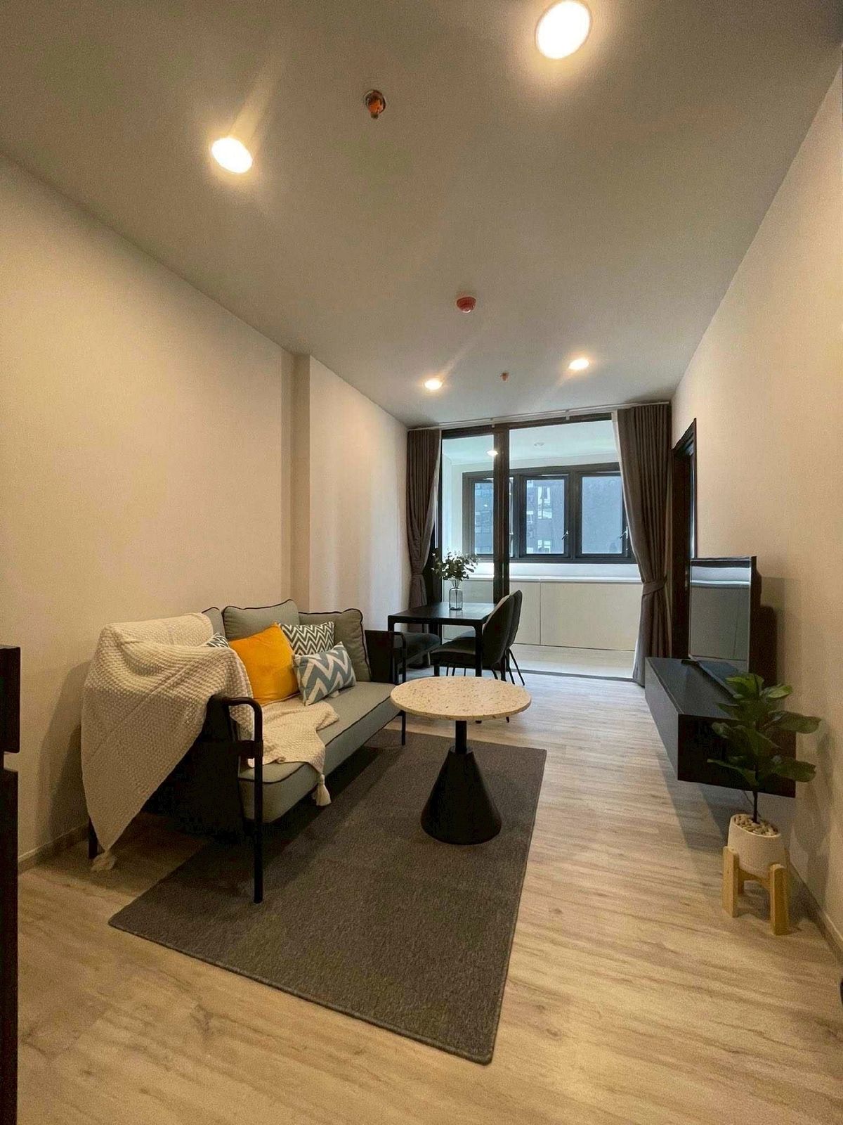 For RentCondoRatchadapisek, Huaikwang, Suttisan : XT Huai Khwang🔥🔥Rent only 21,000, ready to move in, 35 sq m, high floor, hurry to reserve 064-6696546 (this number can be added on Line)