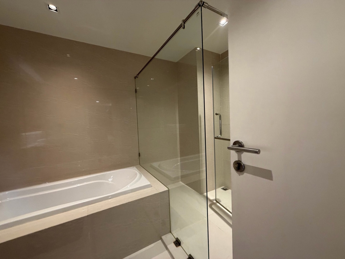 ให้เช่าคอนโดสุขุมวิท อโศก ทองหล่อ : ให้เช่า Vtara36 (Low rise condo)