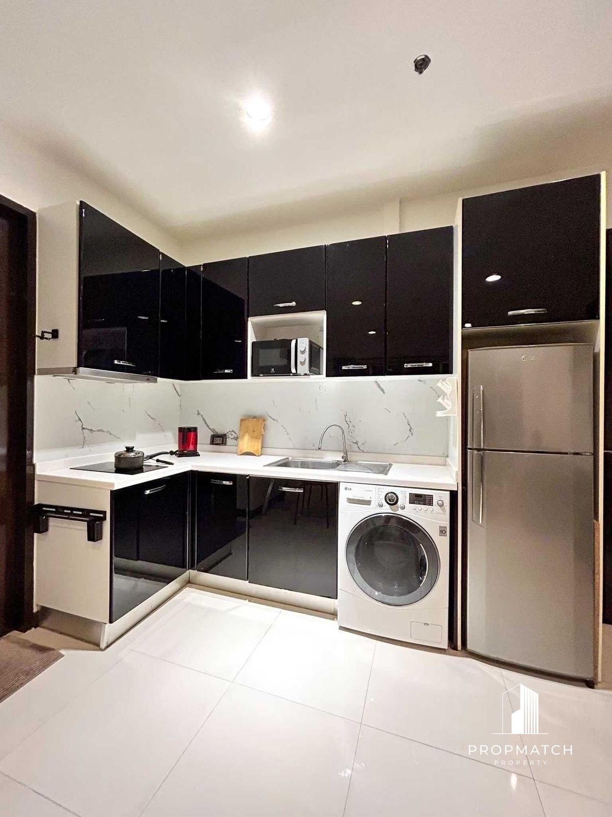 ให้เช่าคอนโดราชเทวี พญาไท : ✨Flash Deal ✨Baan Klang Krung Siam - Pathumwan (1Bed1Bath50SQM.)แต่งครบพร้อมอยู่ !! เพียง  23,000 บาทต่อเดือน Tel.0981315848 @propmatch