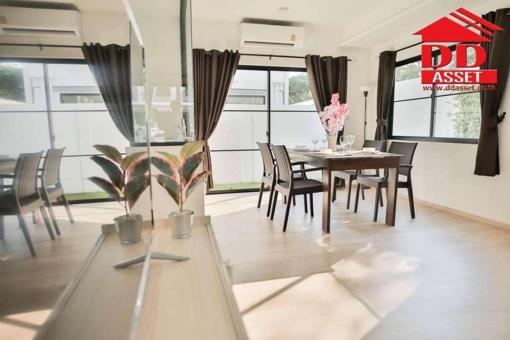 For SaleTownhomeBangna, Bearing, Lasalle : For Sale / For Rent Indy 5 Bangna Km.7 Townhome Indy 5 Bangna Km.7 near Mega Bangna, only 3 minutes Cold : T8084