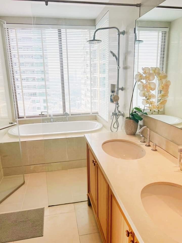 For SaleCondoSukhumvit, Asoke, Thonglor : S-EPRP114 Condo for sale, The Emporio Place Sukhumvit 24, 29th floor, city view, 107 sq m., 2 bedrooms, 2 bathrooms, 18.5 million, 064-959-8900