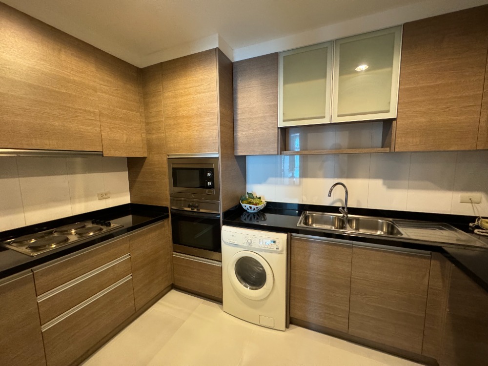 For RentCondoSukhumvit, Asoke, Thonglor : Pet-Friendly High-Rise 2 Beds in Thonglor 75,000 per month