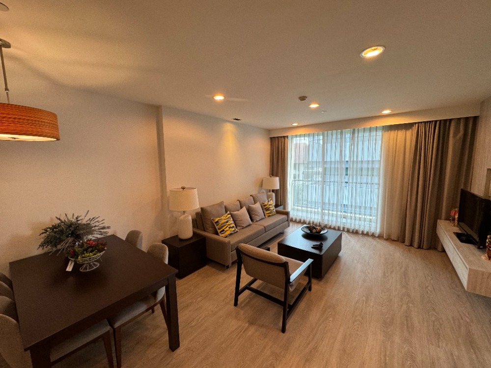 For RentCondoSukhumvit, Asoke, Thonglor : Pet-Friendly High-Rise 2 Beds in Thonglor 75,000 per month
