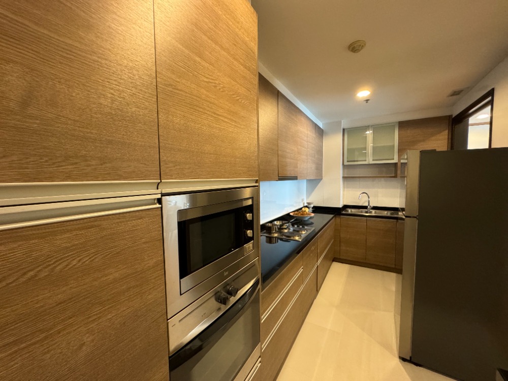 For RentCondoSukhumvit, Asoke, Thonglor : Pet-Friendly soi Thonglor 3-Bedroom 168 sqm 90,000 per month
