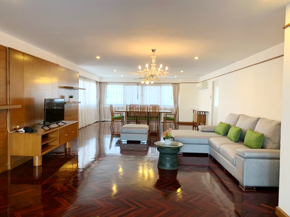 ให้เช่าคอนโดนานา : Pet-Friendly Apartment 3 Bed 220 sqm, 12 mins walk to BTS Nana 65,000 per month