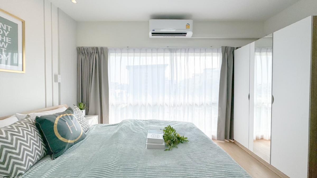 For SaleCondoLadprao, Central Ladprao : Room with built-in kitchen, easy to travel, near 🄼🅁🅃 Supaphong Place Condo