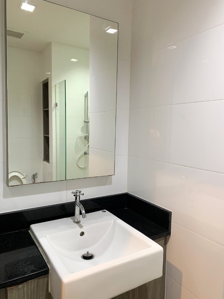 ให้เช่าคอนโดลาดพร้าว เซ็นทรัลลาดพร้าว : ❗LineID: @RizzEstate (มี@ ข้างหน้า)❗ปล่อยเช่า คอนโด Chapter One Midtown Ladprao 24 ห้องสวย พร้อมอยู่ 😮