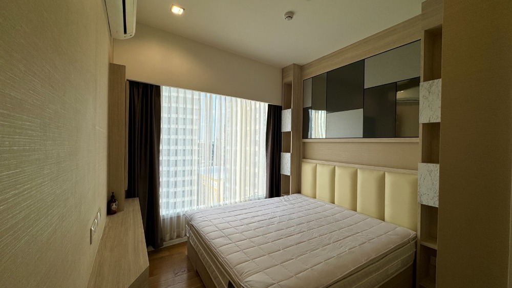 For RentCondoLadprao, Central Ladprao : (for rent) The Saint Residences near MRT Phahon Yothin