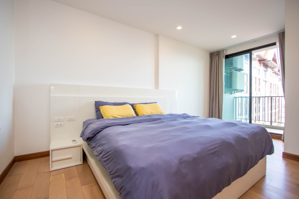 For SaleCondoRatchadapisek, Huaikwang, Suttisan : North-Facing 1-Bedroom Unit for Sale on the 11th Floor at Astra (ASTRA069)