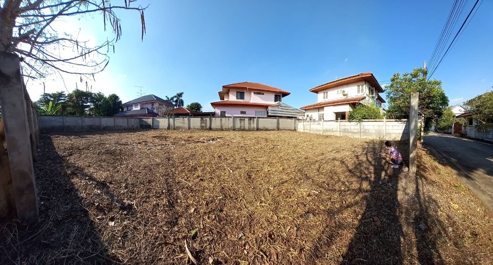 For SaleLandNonthaburi, Bang Yai, Bangbuathong : Cheap land for sale, 100 square wah, filled in, in Chalada Village, Bang Bua Thong, width 25 meters, depth 16 meters.