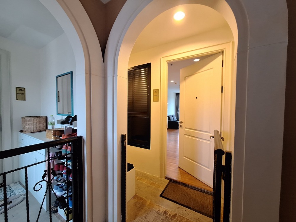 ขายคอนโดอารีย์ อนุสาวรีย์ : ขายคอนโดเดอะ เครสท์ พหลโยธิน11 ขนาด 46.69 ตร.ม. ชั้น24 วิวเมือง ตกแต่งพร้อมเข้าอยู่