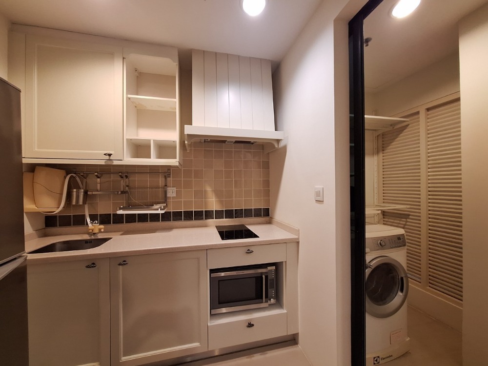 ขายคอนโดอารีย์ อนุสาวรีย์ : ขายคอนโดเดอะ เครสท์ พหลโยธิน11 ขนาด 46.69 ตร.ม. ชั้น24 วิวเมือง ตกแต่งพร้อมเข้าอยู่