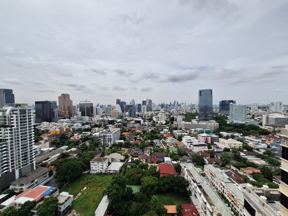 ขายคอนโดอารีย์ อนุสาวรีย์ : ขายคอนโดเดอะ เครสท์ พหลโยธิน11 ขนาด 46.69 ตร.ม. ชั้น24 วิวเมือง ตกแต่งพร้อมเข้าอยู่