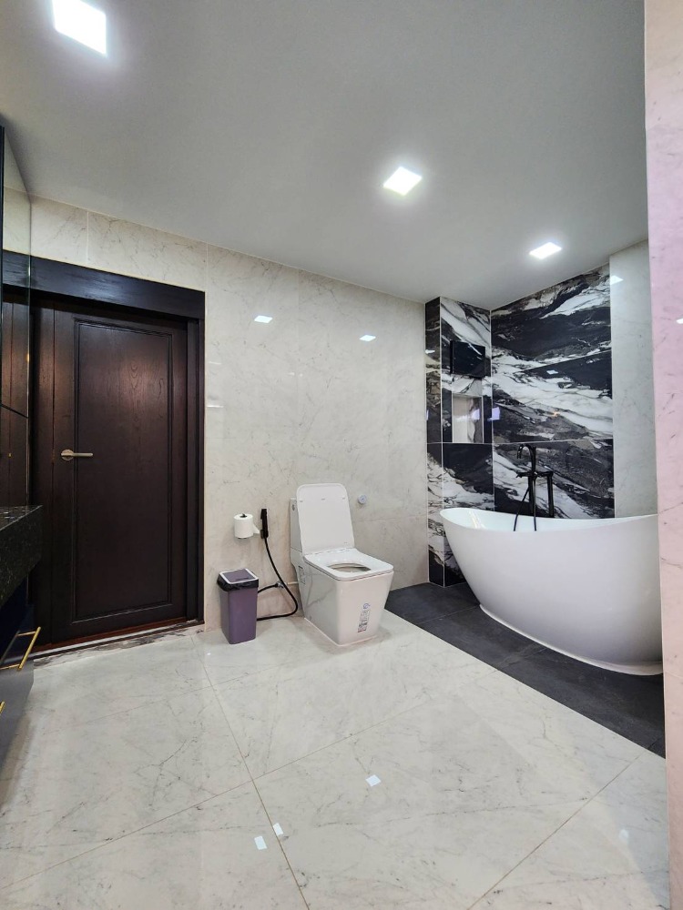 ขายบ้านนวมินทร์ รามอินทรา : 💥CP-4570💥ขายด่วนน บ้านเดี่ยว 2 ชั้น  หมู่บ้านวรารมย์พรีเมี่ยม วัชรพล-จตุโชติ 👉แอดไลน์ @rangrak