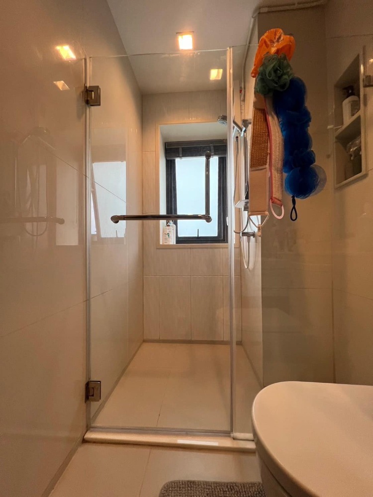 For SaleCondoRama9, Petchburi, RCA : Condo for sale Life Asoke-Rama 9, high floor, open view, 2 bedrooms, fully furnished, ready to move in, near MRT Rama 9, only 300 m.