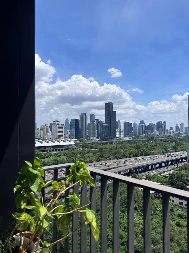 For SaleCondoRama9, Petchburi, RCA : Condo for sale Life Asoke-Rama 9, high floor, corner room, 2 bedrooms, fully furnished, ready to move in, near MRT Rama 9