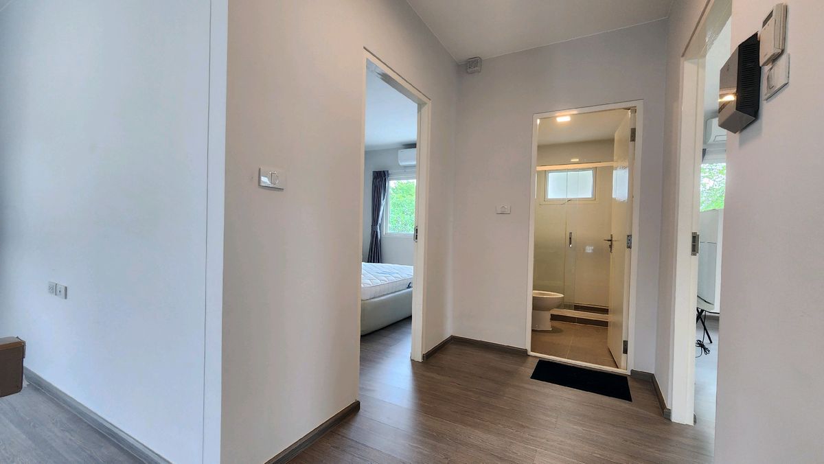 For RentHouseNawamin, Ramindra : Single house for rent, 3 bedrooms, Chaiyaphruek Village, Ram Intra-Chatuchak Expressway, corner house, nice to live in, can park two cars, large garden, view of the central garden