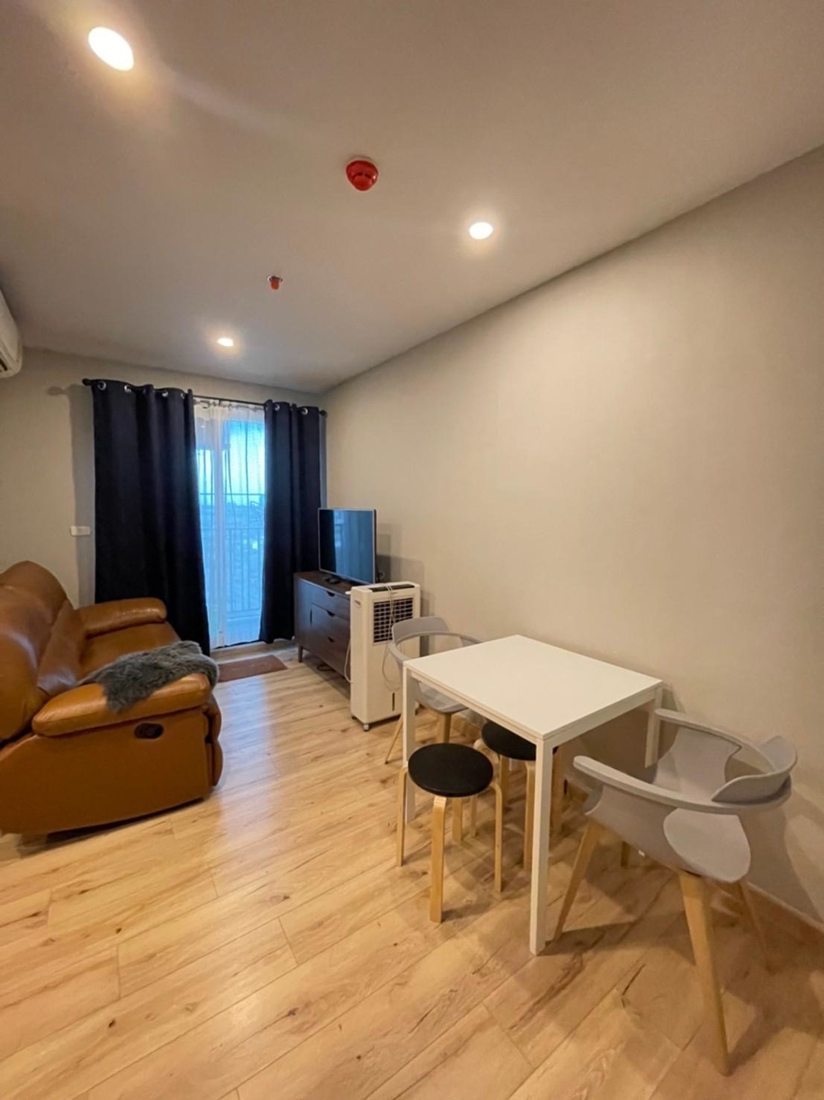 ให้เช่าคอนโดปิ่นเกล้า จรัญสนิทวงศ์ : 🔥ให้เช่า บริกซ์ คอนโด จรัญฯ64🔥Mrt สิรินธร🚆