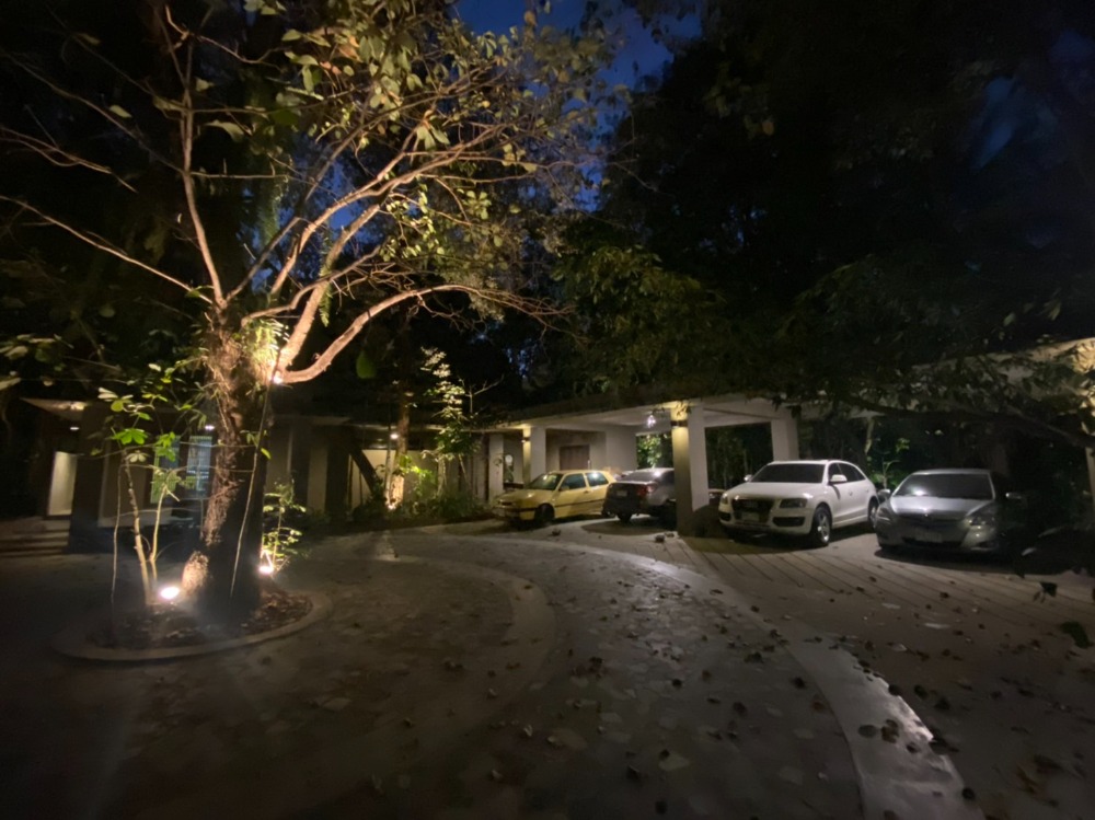 ขายที่ดินศรีราชา แหลมฉบัง บ้านบึง : ขายที่ดิน พร้อมบ้านบนเขา