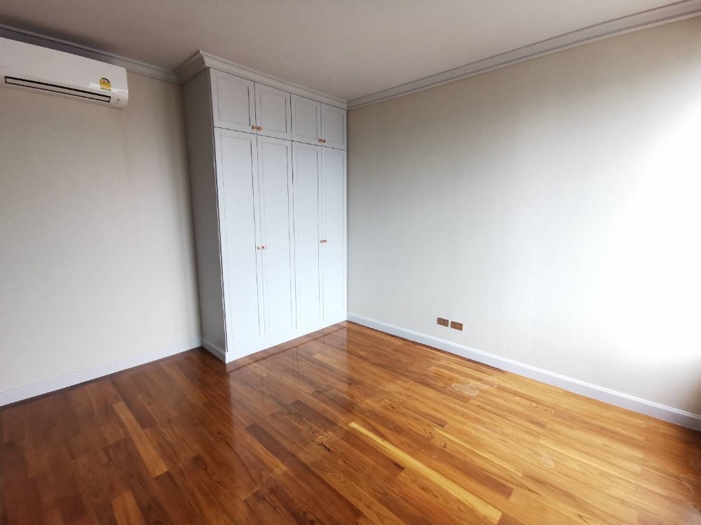 For RentCondoSukhumvit, Asoke, Thonglor : Hampton Thonglor 10, Pet-Friendly 4 Bedroom 140,000 per month