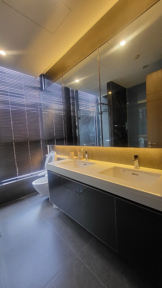 ให้เช่าคอนโดพระราม 9 เพชรบุรีตัดใหม่ RCA : THE ESSE at SINGHA COMPLEX 2 Bed, Best Deal 65,000 per month