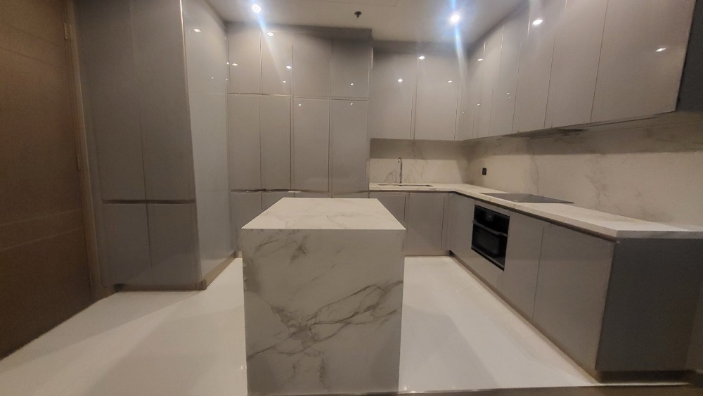 ให้เช่าคอนโดพระราม 9 เพชรบุรีตัดใหม่ RCA : THE ESSE at SINGHA COMPLEX 2 Bed, Best Deal 65,000 per month