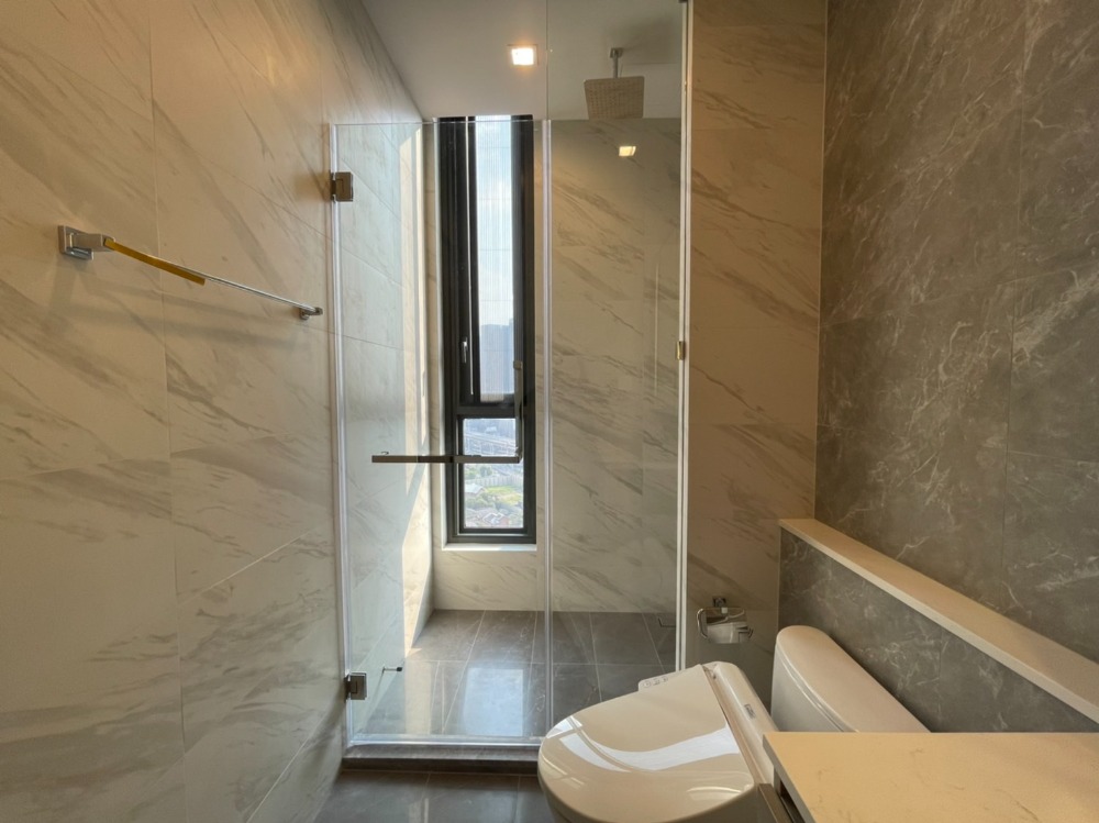 For RentCondoLadprao, Central Ladprao : For rent, 1 bedroom, corner room, fully furnished, good price