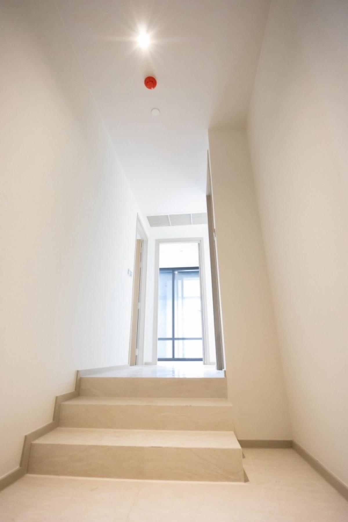 For SaleCondoSilom, Saladaeng, Bangrak : 📢👇 The perfect living experience in the heart of Silom.Easily traveling pass many routes, near Silom Complex, unblocked city view