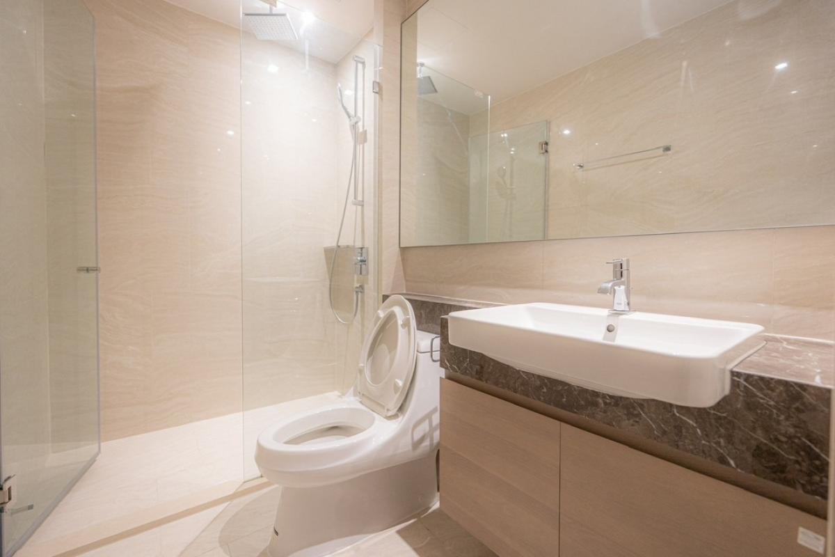 For SaleCondoSilom, Saladaeng, Bangrak : 📢👇 The perfect living experience in the heart of Silom.Easily traveling pass many routes, near Silom Complex, unblocked city view