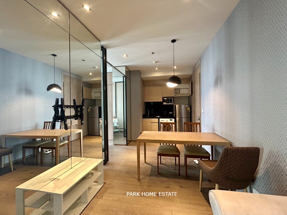 ให้เช่าคอนโดสุขุมวิท อโศก ทองหล่อ : PARK 24  . 2 Bedroom High floor Unblock view✨ Fully Furnished  📞 Line : @pukkhome (with @)