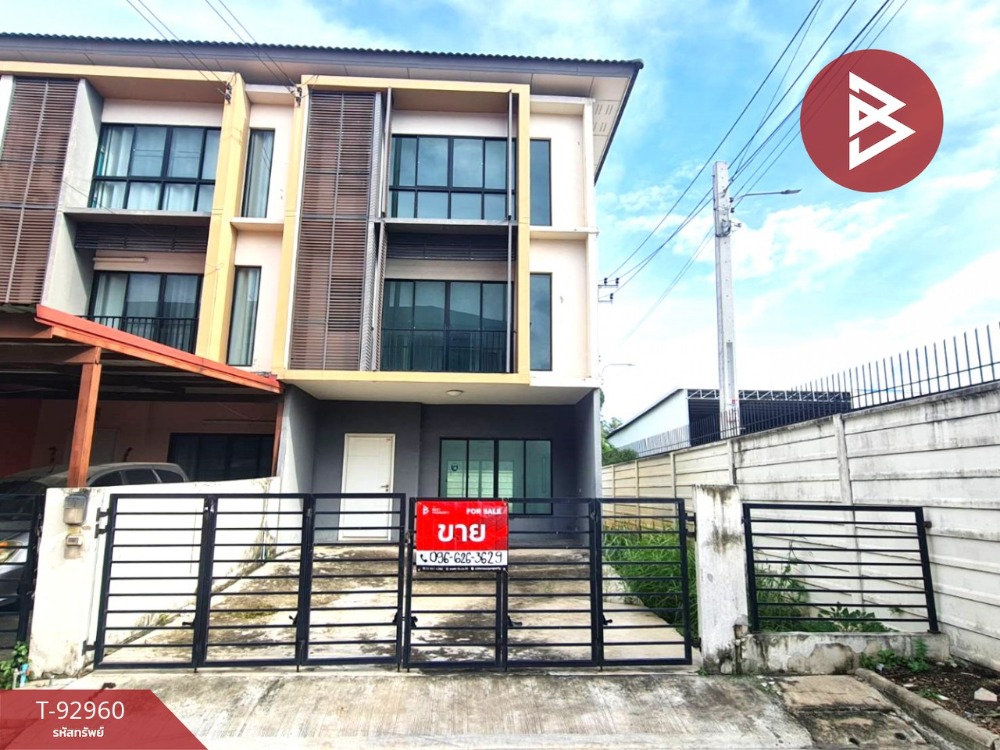 For SaleTownhomeBang kae, Phetkasem : Townhouse for sale, corner unit, The Connect Village, Up 3, Wongwaen-Bang Khae, Bangkok, prime location