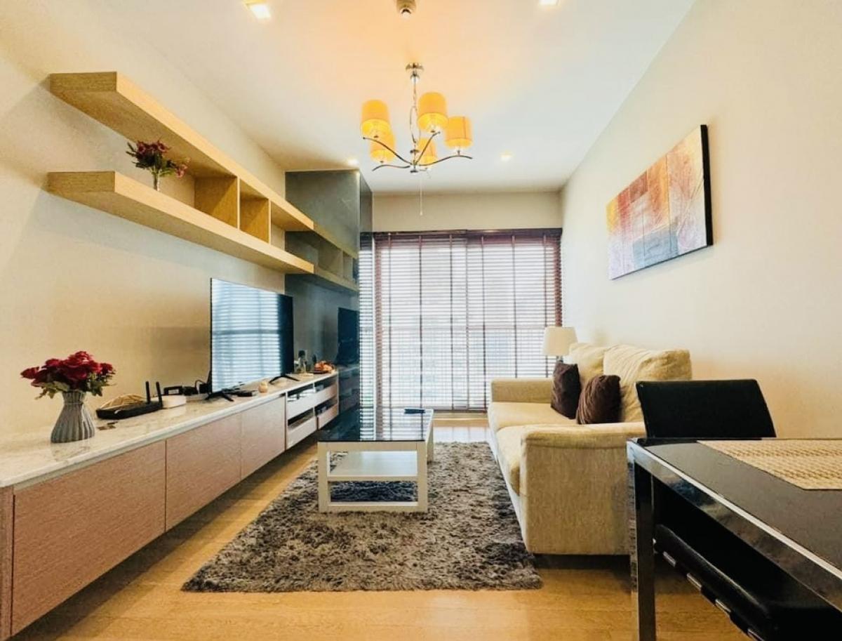 For RentCondoSukhumvit, Asoke, Thonglor : **For Rent: Noble Refine Condo, 17th Floor, 1 bedroom, 47.7 sqm**