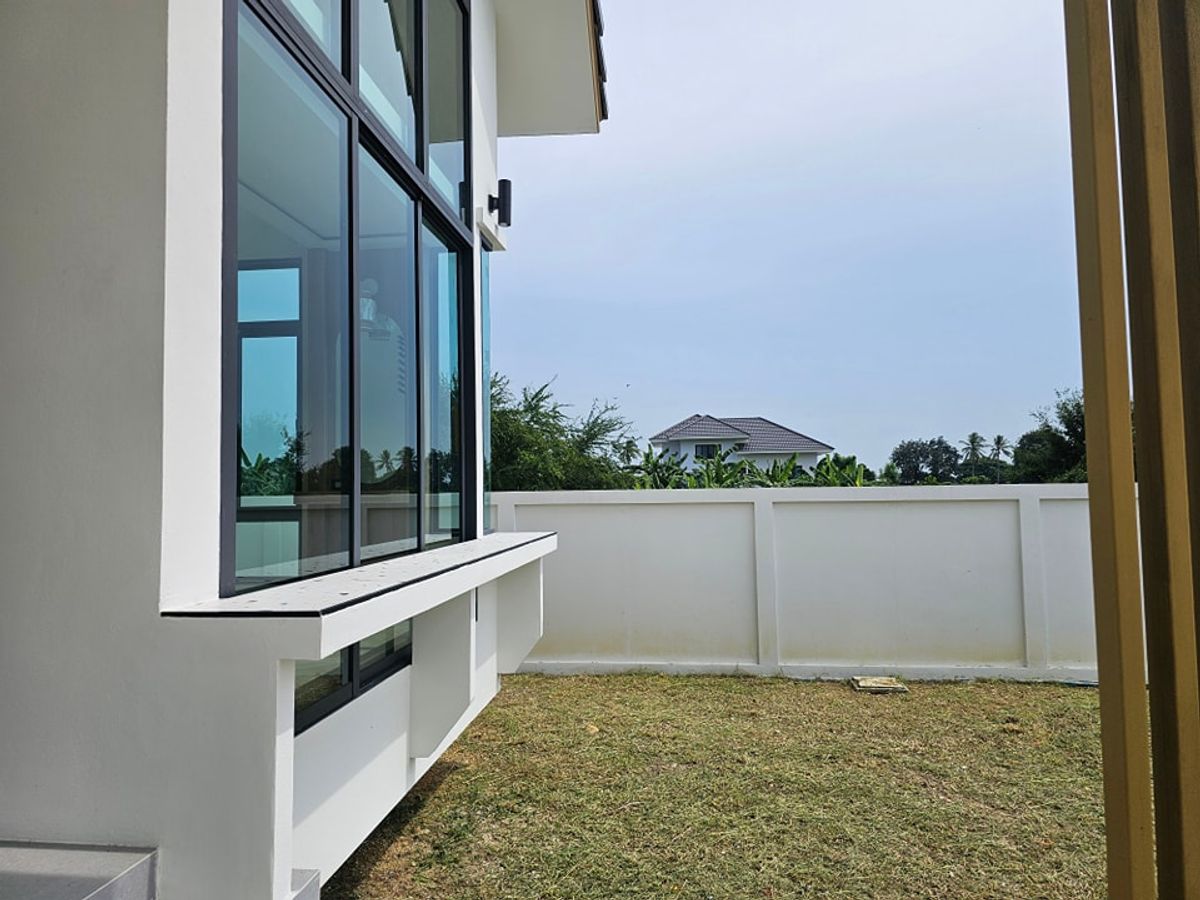 ขายบ้านหัวหิน ประจวบคีรีขันธ์ : บ้านเดี่ยวหลังใหญ่ 120 ตารางวา สี่แยกปราณบุรี