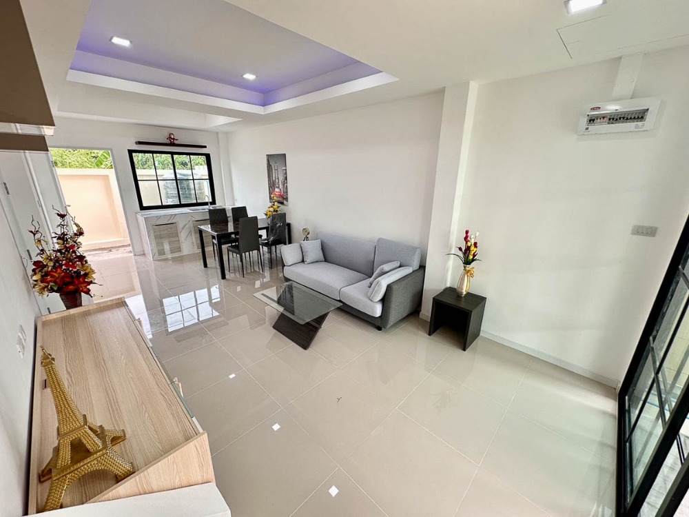 For SaleTownhomePathum Thani,Rangsit, Thammasat : TownHouse for Sale Soi Phayom 1, 3 Bedroom 25 Sqw Newly Built Near Phaholyothin, Nawanakorn, Talad Thai, Thammasart, Rangsit, Wang Noi : EL24S-042