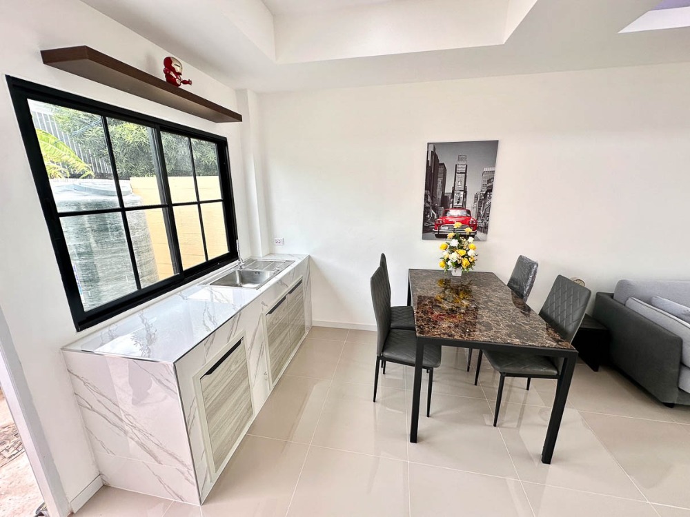 For SaleTownhomePathum Thani,Rangsit, Thammasat : TownHouse for Sale Soi Phayom 1, 3 Bedroom 25 Sqw Newly Built Near Phaholyothin, Nawanakorn, Talad Thai, Thammasart, Rangsit, Wang Noi : EL24S-042