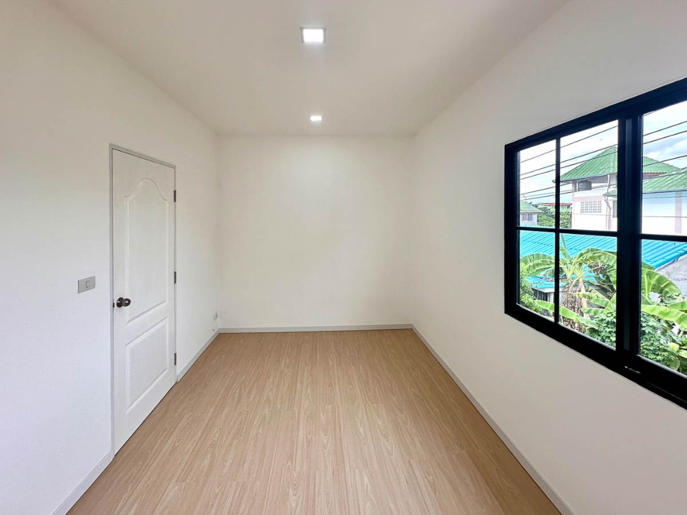 For SaleTownhomePathum Thani,Rangsit, Thammasat : TownHouse for Sale Soi Phayom 1, 3 Bedroom 25 Sqw Newly Built Near Phaholyothin, Nawanakorn, Talad Thai, Thammasart, Rangsit, Wang Noi : EL24S-042