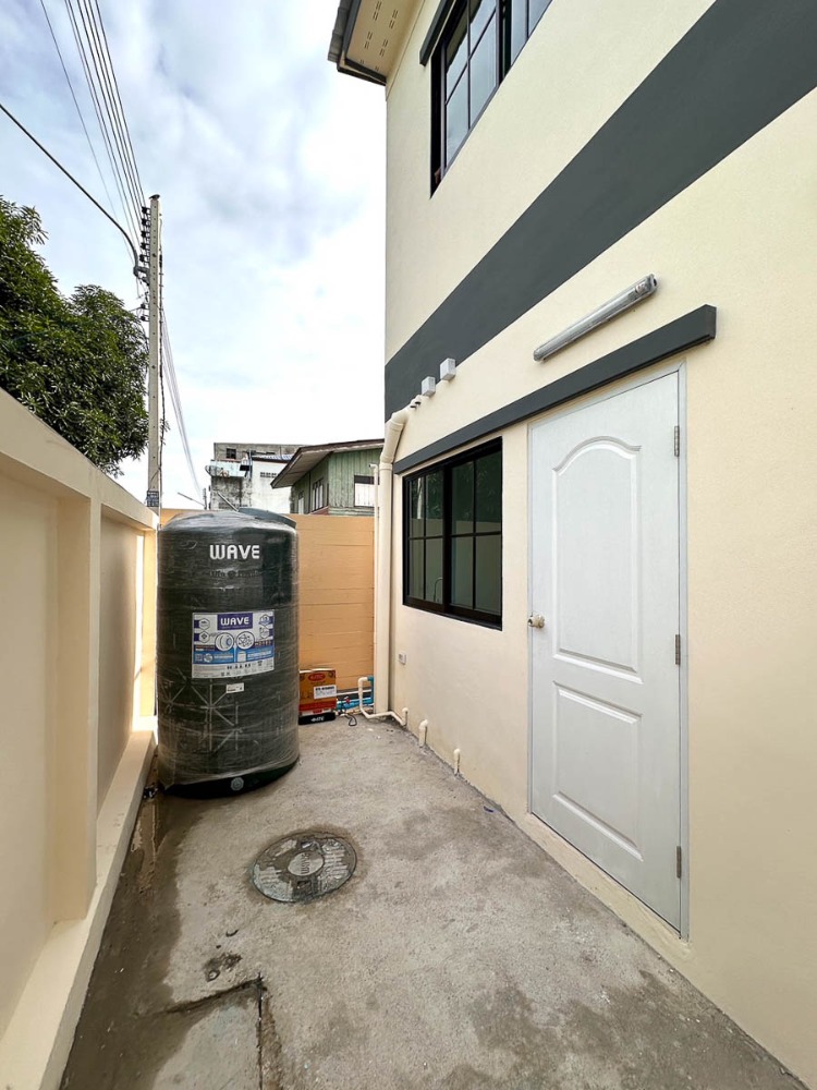 For SaleTownhomePathum Thani,Rangsit, Thammasat : TownHouse for Sale Soi Phayom 1, 3 Bedroom 25 Sqw Newly Built Near Phaholyothin, Nawanakorn, Talad Thai, Thammasart, Rangsit, Wang Noi : EL24S-042