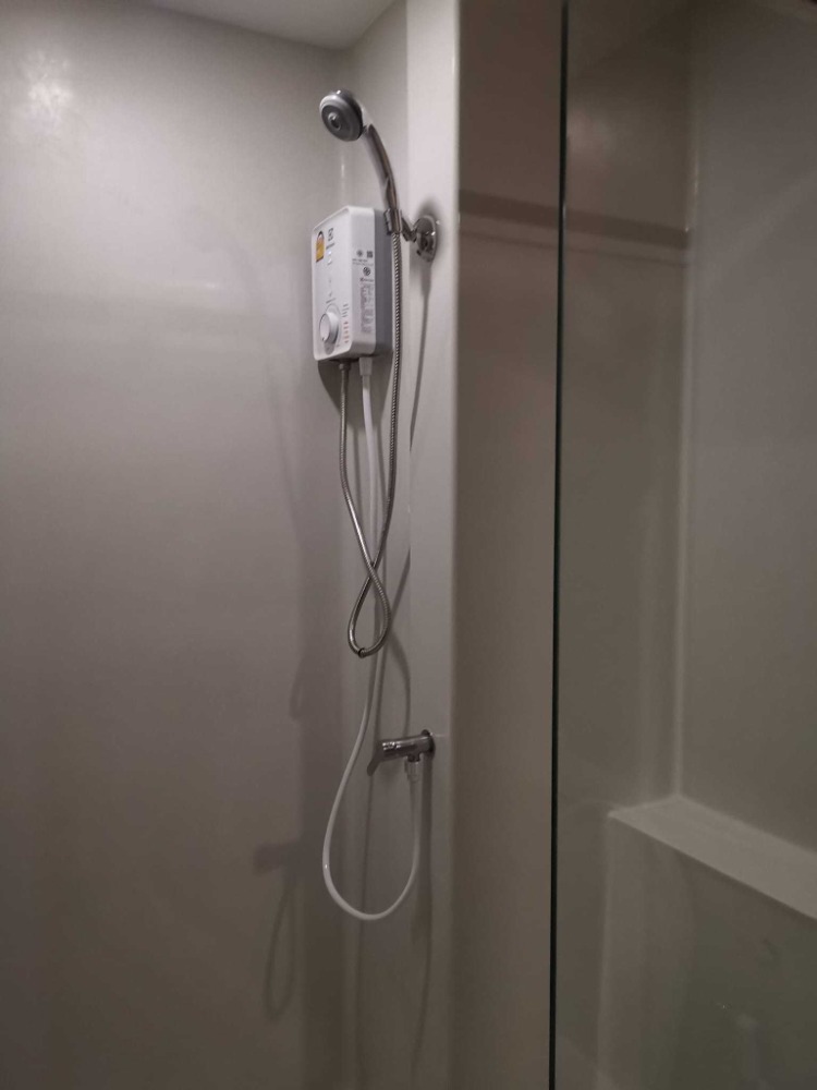 ขายคอนโดสาทร นราธิวาส : S-BLOS106 ขาย คอนโด บลอสซั่ม คอนโด สาทร-เจริญราษฎร์ ชั้น1 วิวเมือง 45ตรม. 1นอน 1น้ำ 3.9 ล้าน 064-959-8900