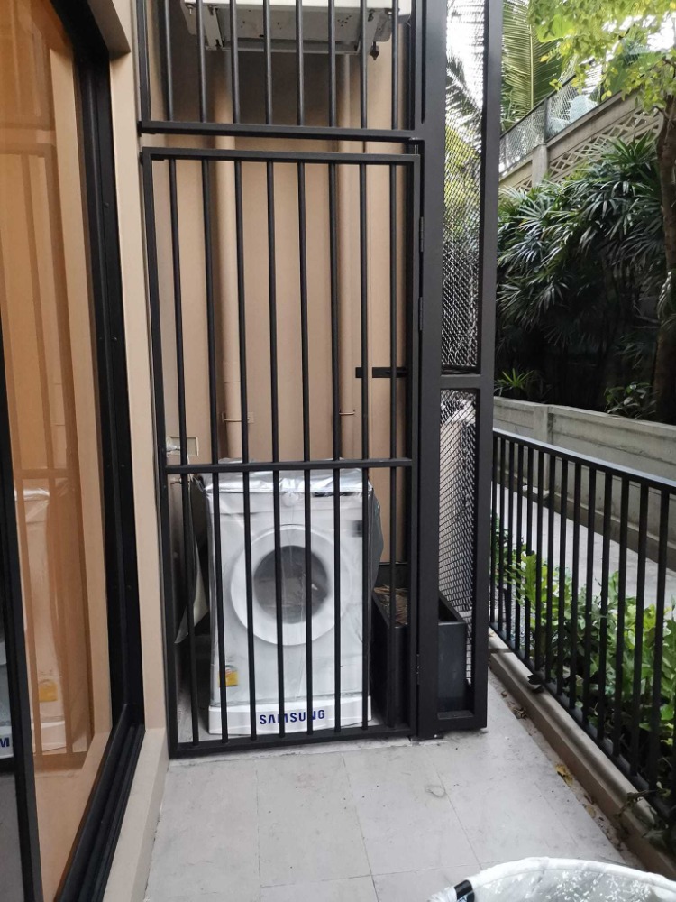 ขายคอนโดสาทร นราธิวาส : S-BLOS106 ขาย คอนโด บลอสซั่ม คอนโด สาทร-เจริญราษฎร์ ชั้น1 วิวเมือง 45ตรม. 1นอน 1น้ำ 3.9 ล้าน 064-959-8900