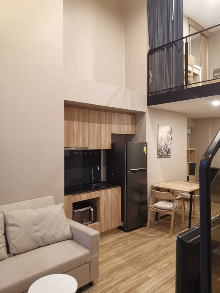 ขายคอนโดสาทร นราธิวาส : S-BLOS106 ขาย คอนโด บลอสซั่ม คอนโด สาทร-เจริญราษฎร์ ชั้น1 วิวเมือง 45ตรม. 1นอน 1น้ำ 3.9 ล้าน 064-959-8900