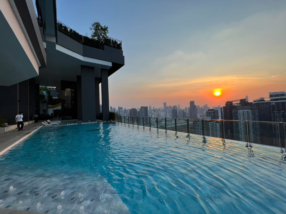 ขายคอนโดพระราม 9 เพชรบุรีตัดใหม่ RCA : ขาย condo Ideo พระราม9 อโศก  rama9 asoke 1นอน 31.57ตร.ม. ชั้น25 วิวเมือง ห้องใหม่ไม่เคยอยู่ 4.1ล้าน