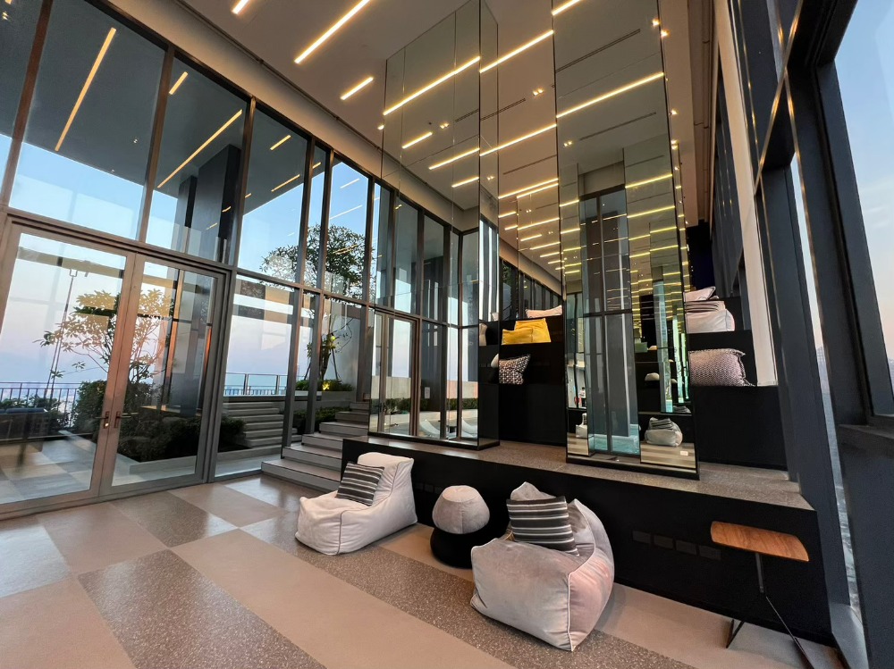 ขายคอนโดพระราม 9 เพชรบุรีตัดใหม่ RCA : ขาย condo Ideo พระราม9 อโศก  rama9 asoke 1นอน 31.57ตร.ม. ชั้น25 วิวเมือง ห้องใหม่ไม่เคยอยู่ 4.1ล้าน